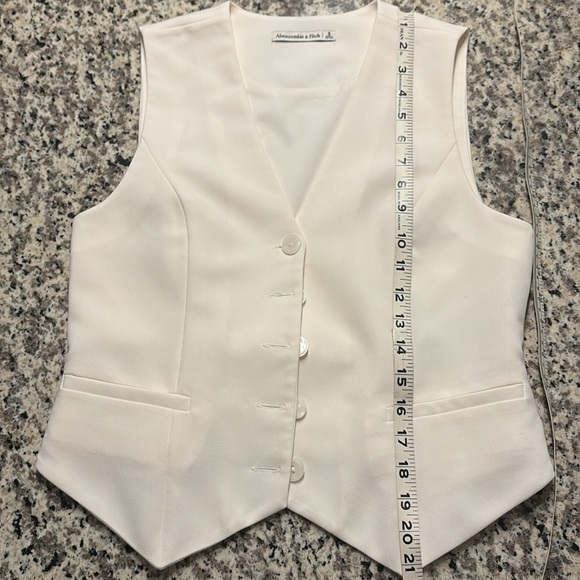 Abercrombie Easy Tailored Vest - Picture 6 of 8